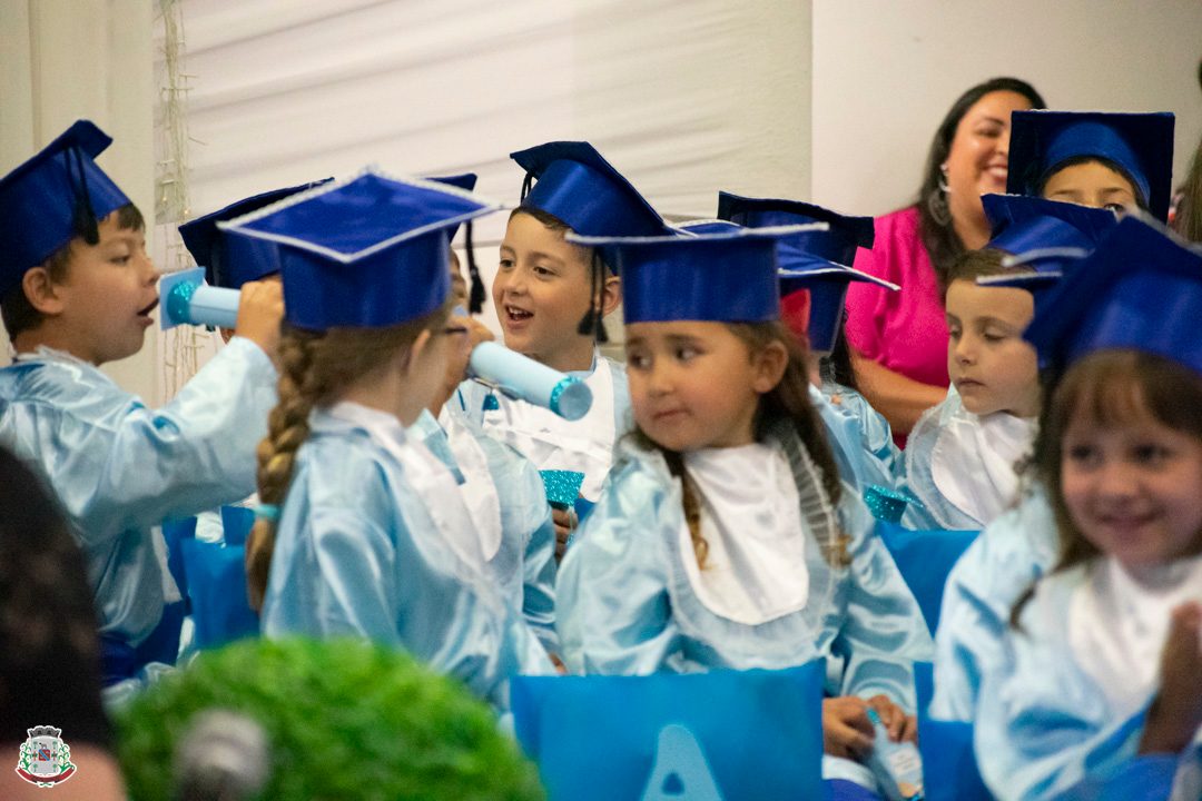 Foto - Formaturas CMEIs e Escolas Municipais