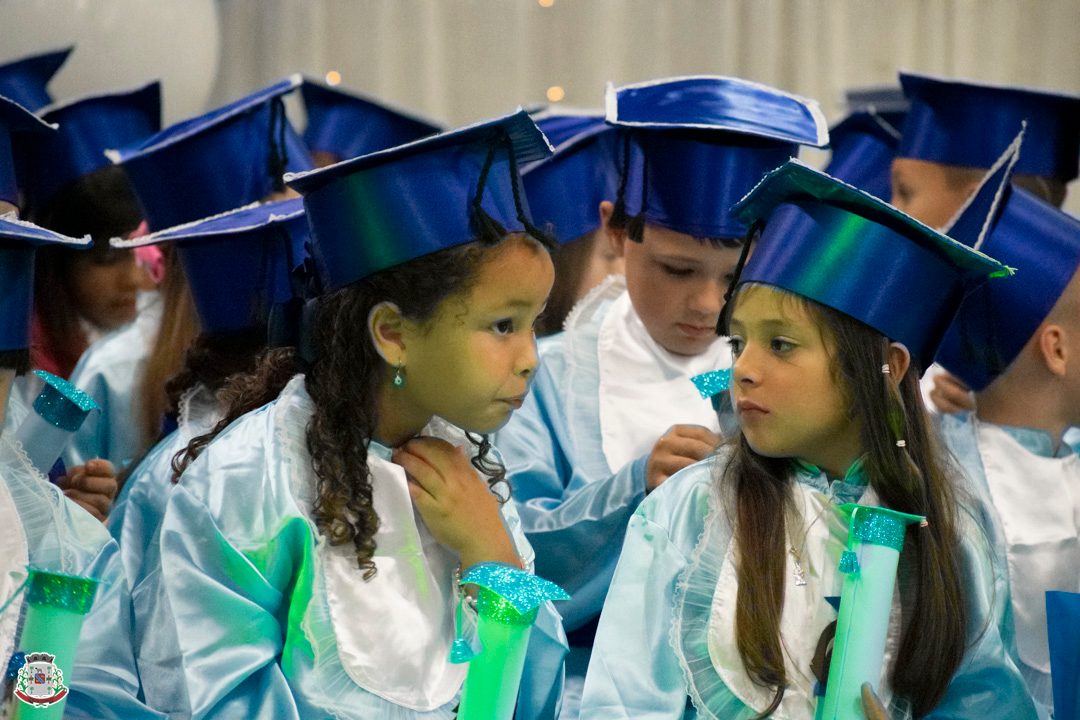 Foto - Formaturas CMEIs e Escolas Municipais