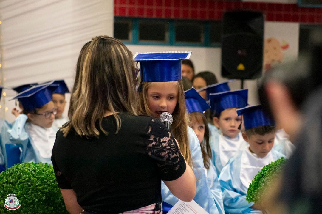 Foto - Formaturas CMEIs e Escolas Municipais