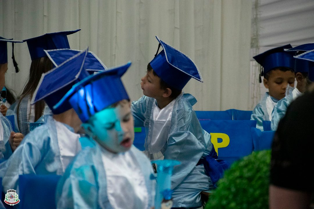 Foto - Formaturas CMEIs e Escolas Municipais