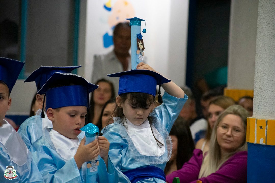 Foto - Formaturas CMEIs e Escolas Municipais