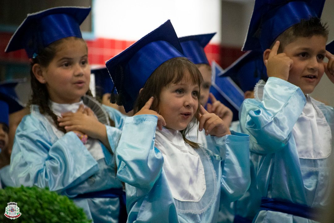 Foto - Formaturas CMEIs e Escolas Municipais