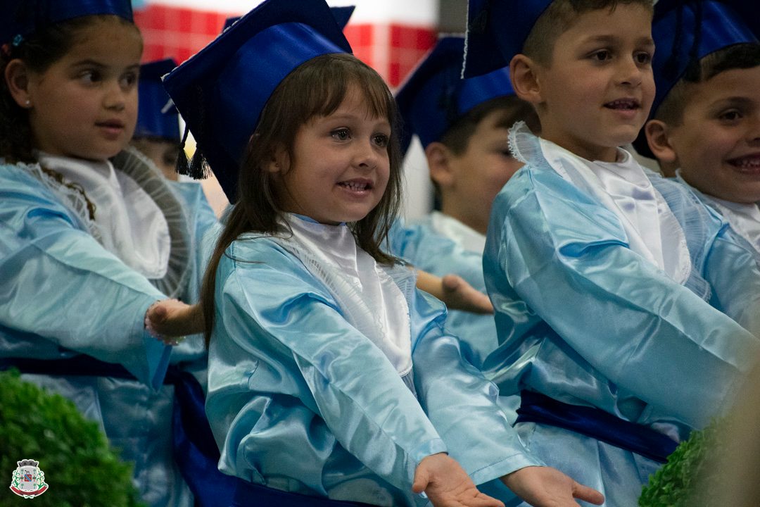 Foto - Formaturas CMEIs e Escolas Municipais