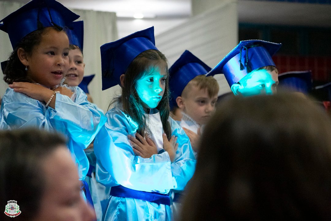 Foto - Formaturas CMEIs e Escolas Municipais