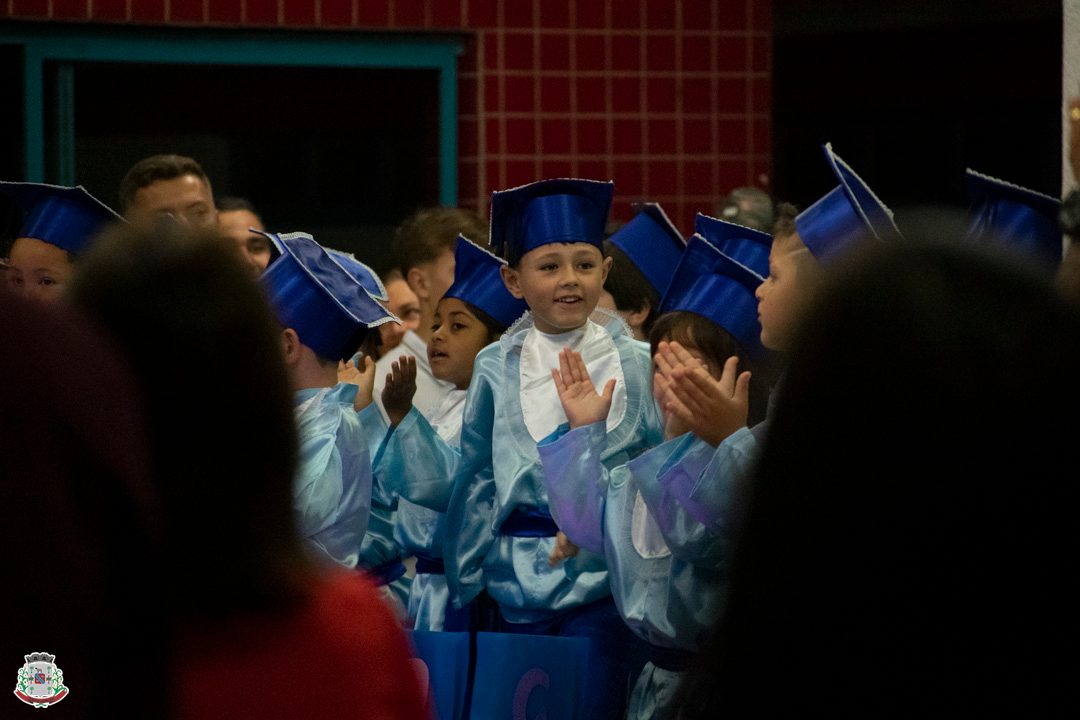 Foto - Formaturas CMEIs e Escolas Municipais