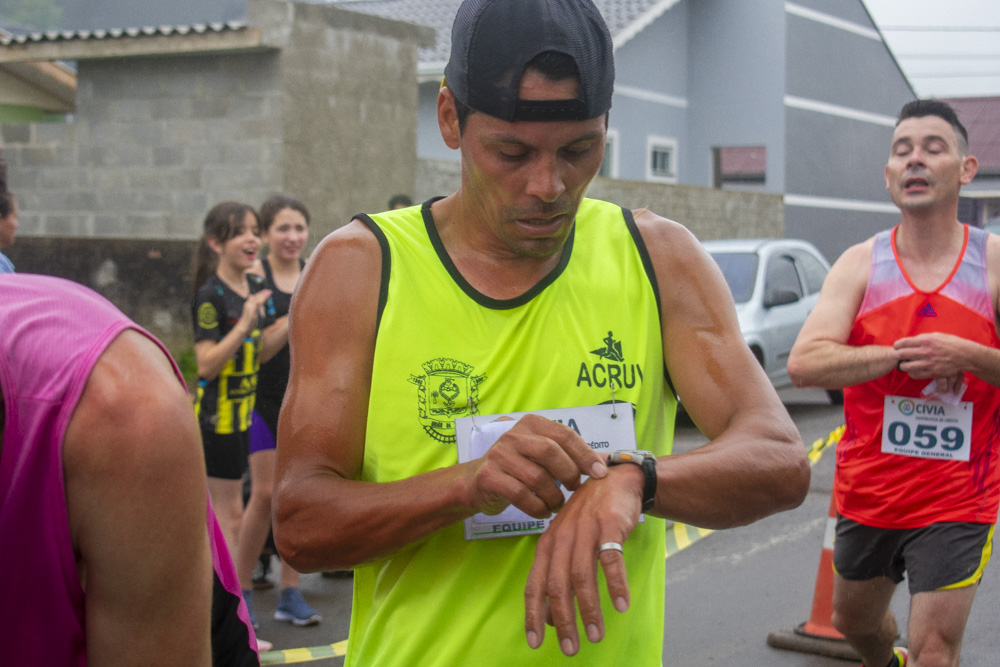 Foto - 3ª General 5K ocorreu neste domingo e reuniu atletas da região