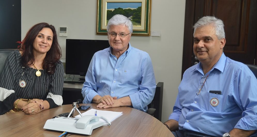 Prefeito vai a Curitiba em busca de mais recursos junto ao Governo do Estado