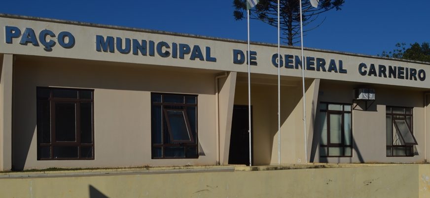 Prefeitura de General Carneiro-PR antecipa primeira parcela do 13º salário