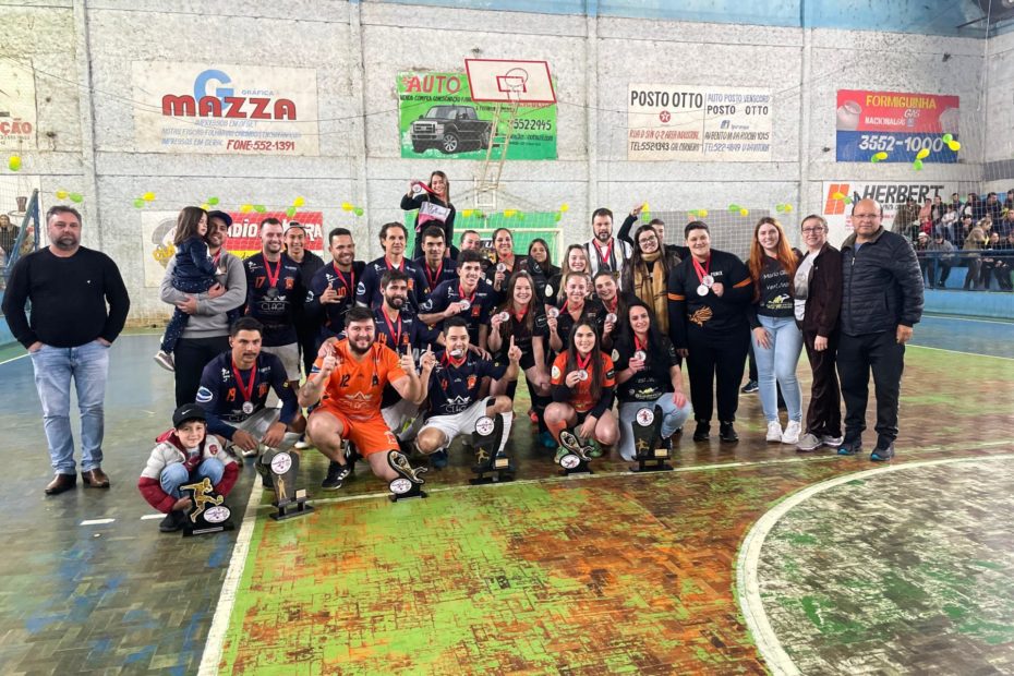 Final dos Campeonatos de Futsal Masculino e Feminino define os campeões do município. Confira: