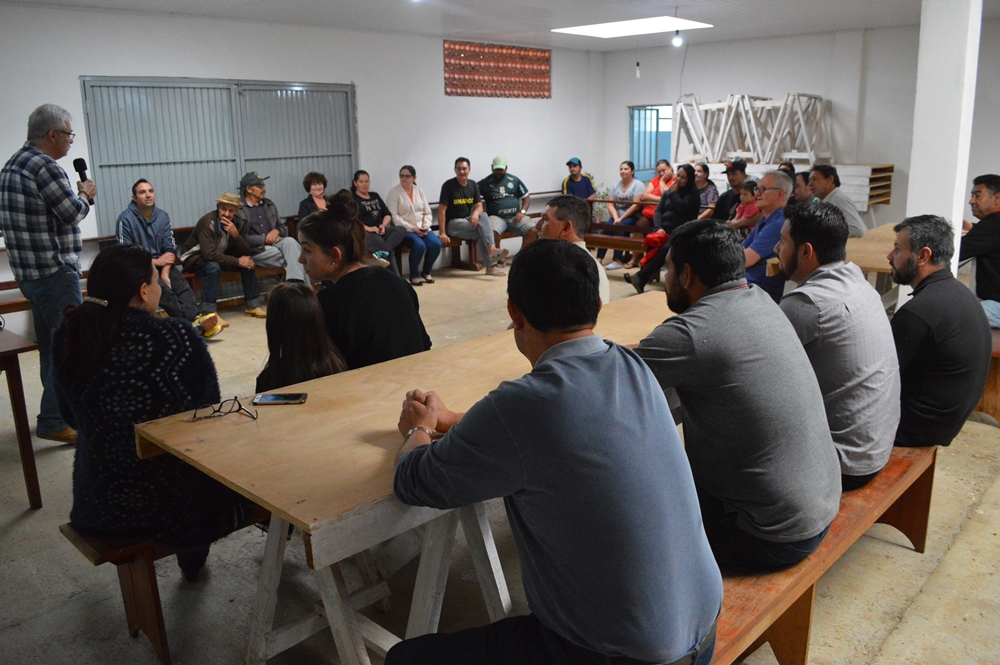 Prefeito e secretários se reúnem e debatem demandas com moradores do Bairro São João