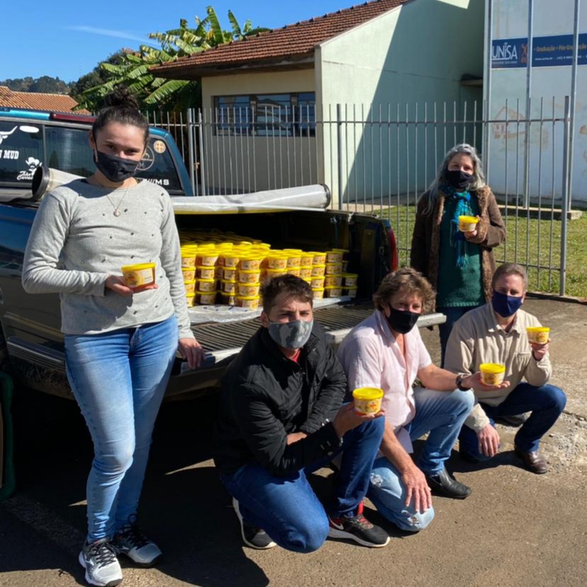 Entrega de mel da agricultura familiar na alimentação escolar e projeto PAA – Programa de Aquisição de Alimentos