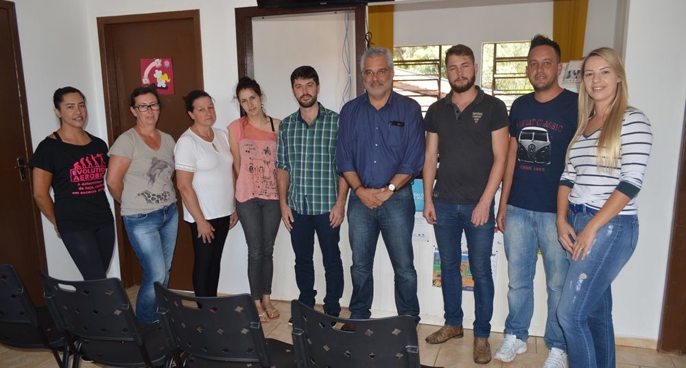 Saúde entrega novos equipamentos e móveis para o Posto Santos Anjos