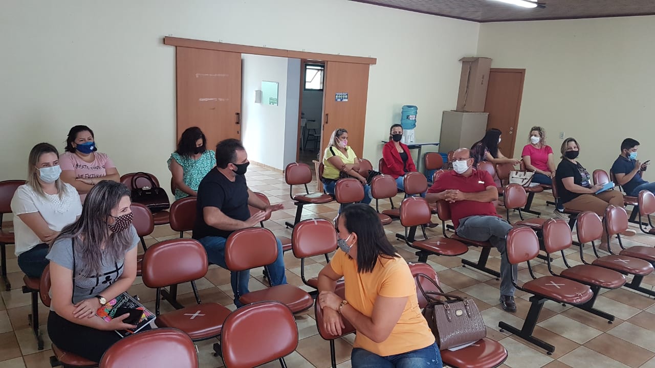 Aulas na rede municipal de ensino continuam a distância