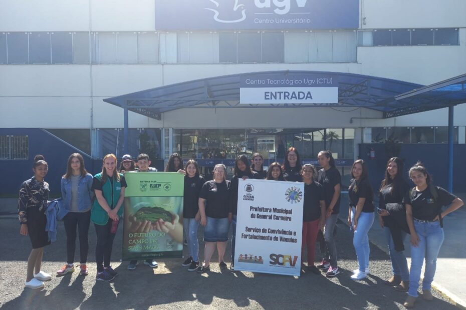 Alunos do SCFV e do curso Jovem Agricultor Aprendiz visitam Universidade em União da Vitória
