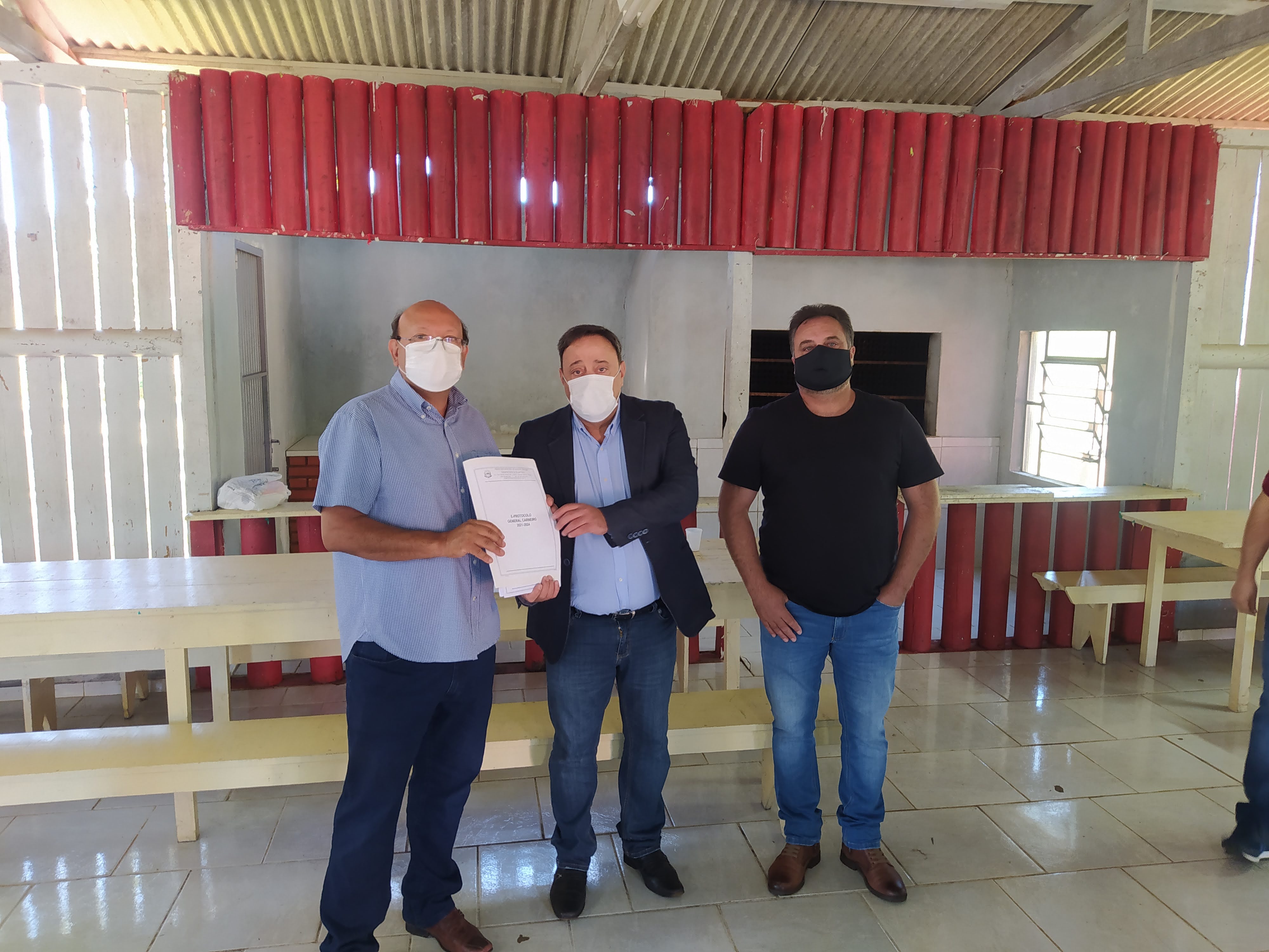 Visita do Deputado Estadual Hussein Bakri trazendo recursos ao município