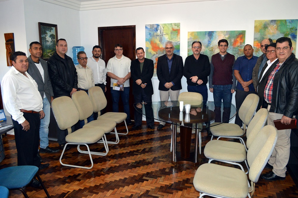 Líderes religiosos se reúnem com prefeito Gaúcho para “Marcha para Jesus”