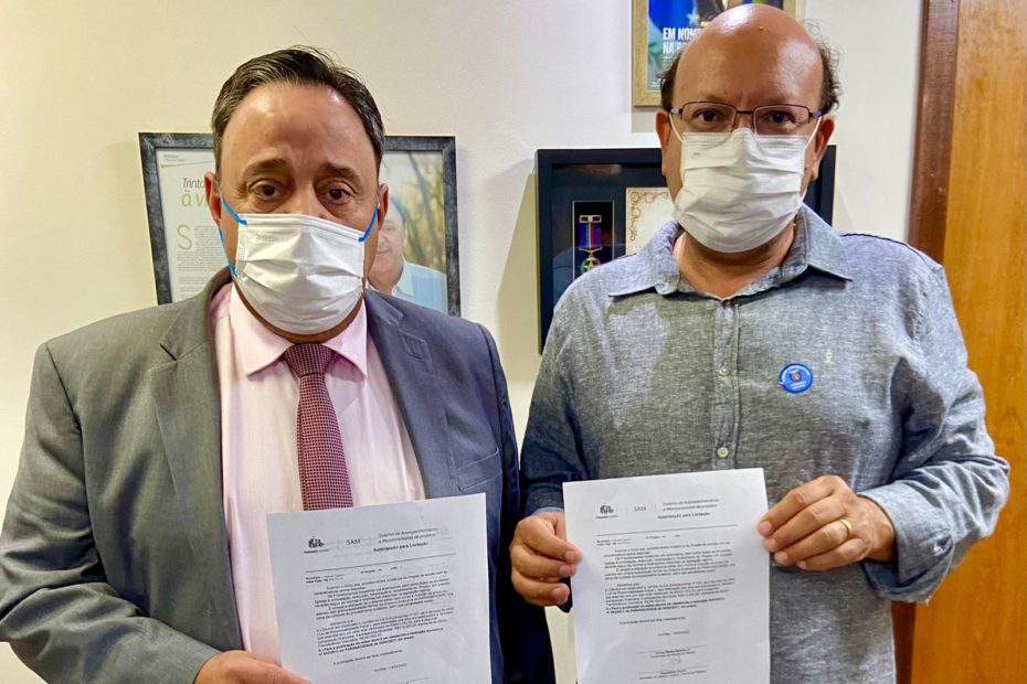 Prefeitura de General Carneiro recebe liberação de recurso para aquisição de Retroescavadeira