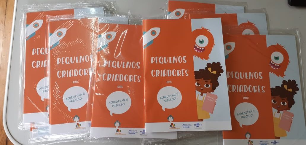 General Carneiro recebe gibis gratuitos para distribuir aos alunos
