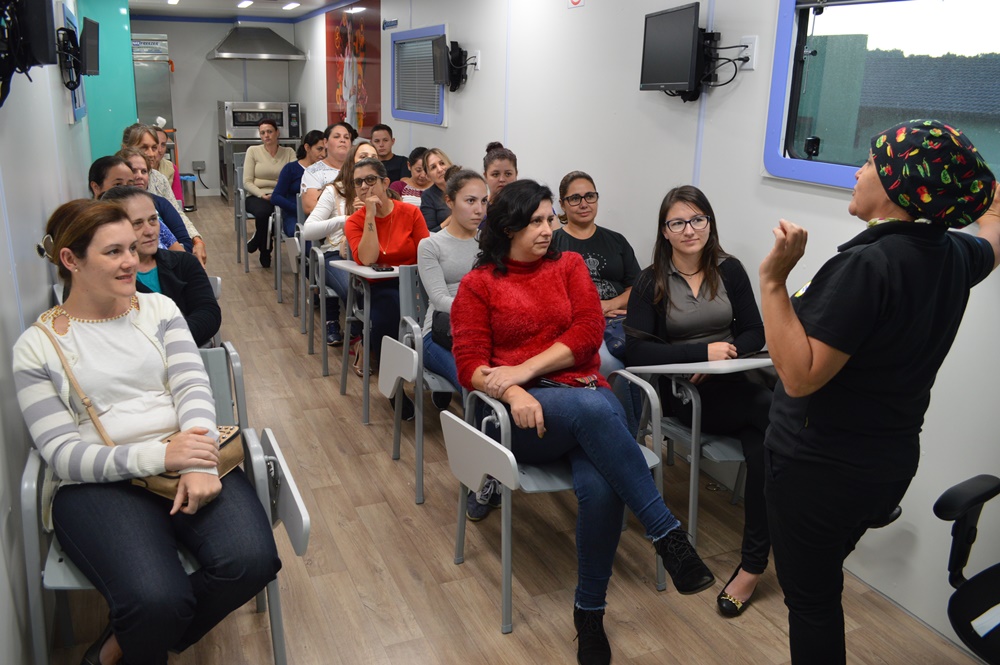Parceria entre Prefeitura e Sesi traz Cozinha Brasil a General Carneiro