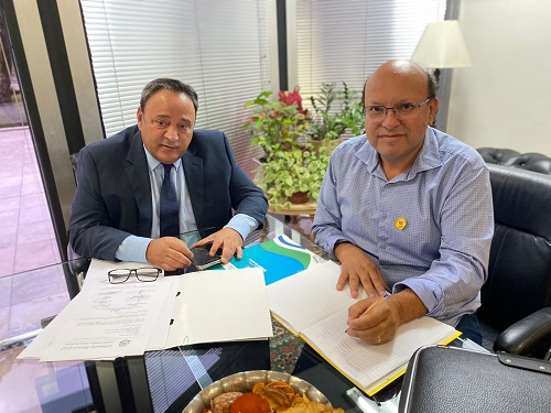 Com deputado Hussein Bakri, prefeito Joel garante recursos para Ginásio no bairro São João e revitalização da Rua Castelo Branco.