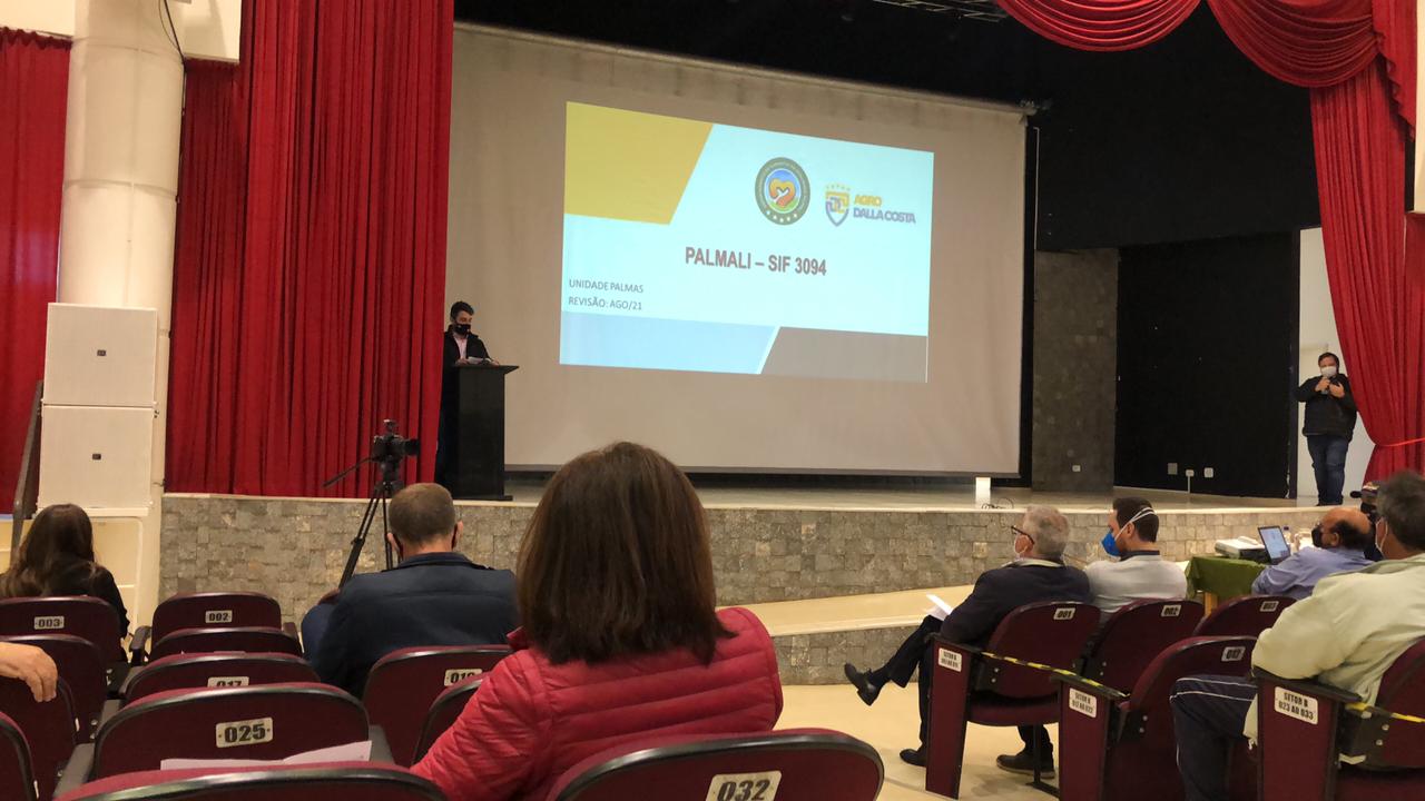Em busca de geração de empregos, prefeito de General Carneiro participa de palestra promovida por empresa do ramo pecuário