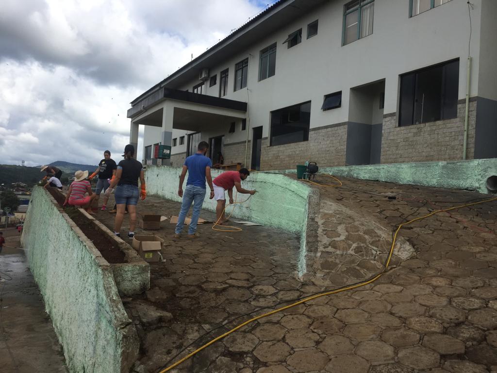 Prefeitura realiza Mutirão de Limpeza no Pronto Atendimento