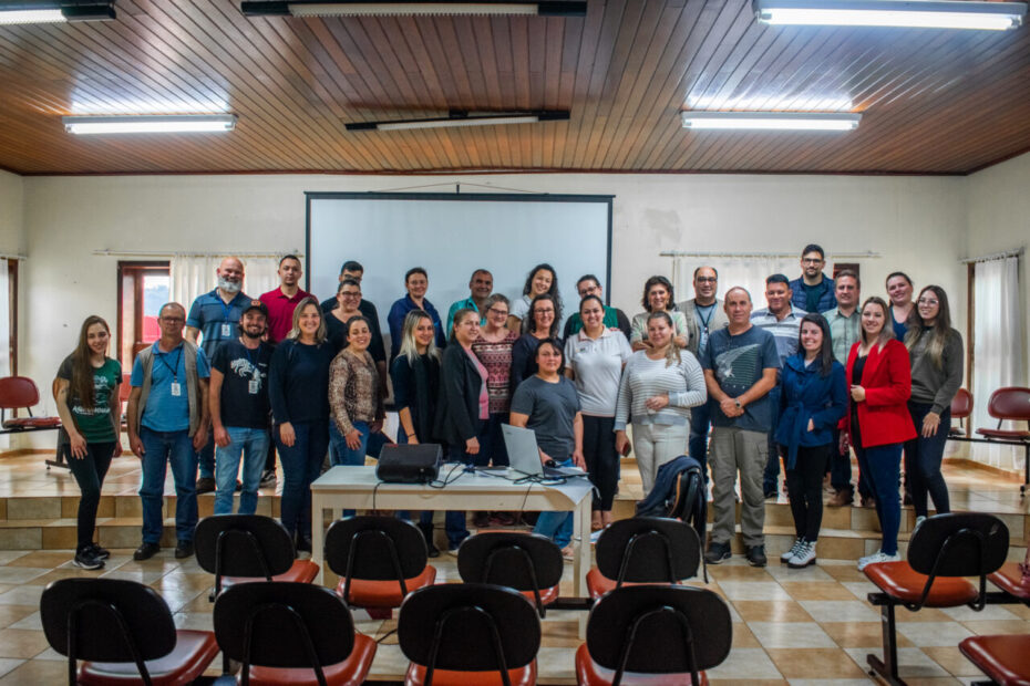 Prefeitura de General Carneiro realiza oficina para elaboração do Plano de Manejo de parque ambiental.