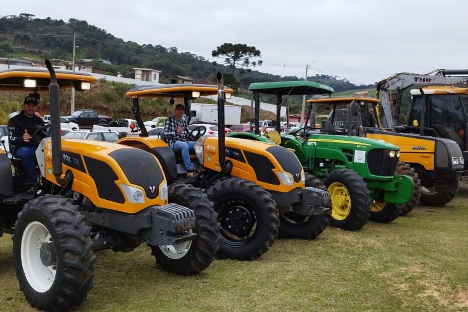 Secretaria Municipal de Agricultura participa da Primeira Festa do Colono em General Carneiro