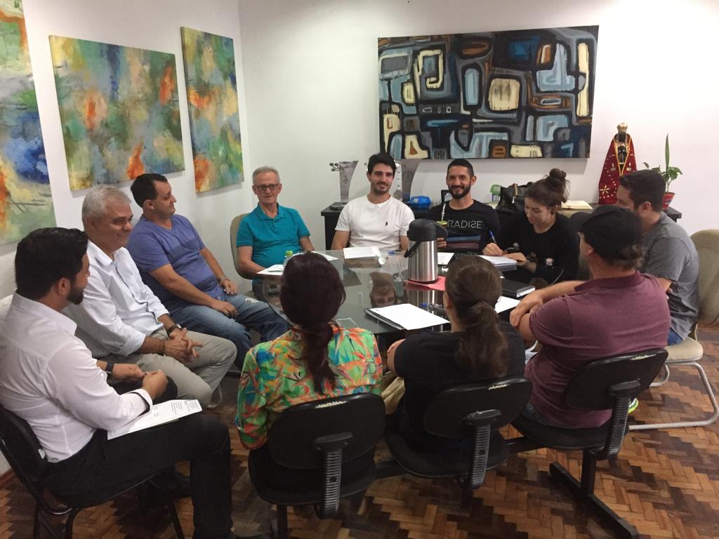 Prefeito faz reunião de trabalho e apresenta novos secretários municipais