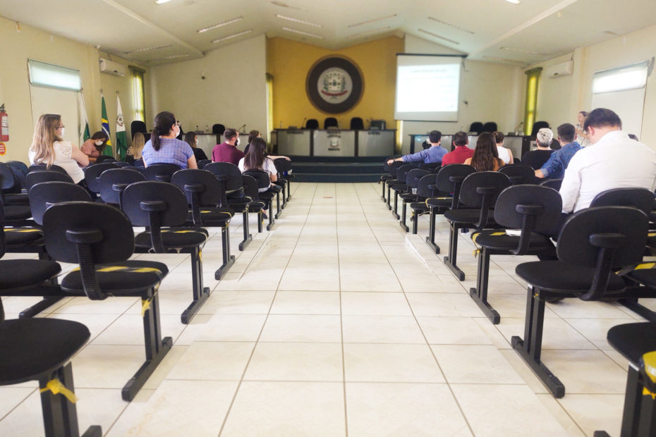 Reunião mensal da 6ª Regional de Saúde ocorre no município de General Carneiro