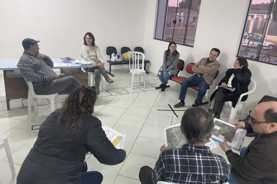 Em reunião com Conselho de Turismo, prefeito Joel troca ideias sobre o setor em General Carneiro.