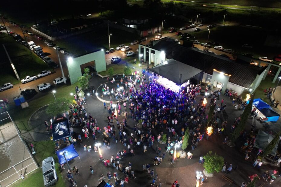 Feira da Lua Natalina encanta moradores de General Carneiro