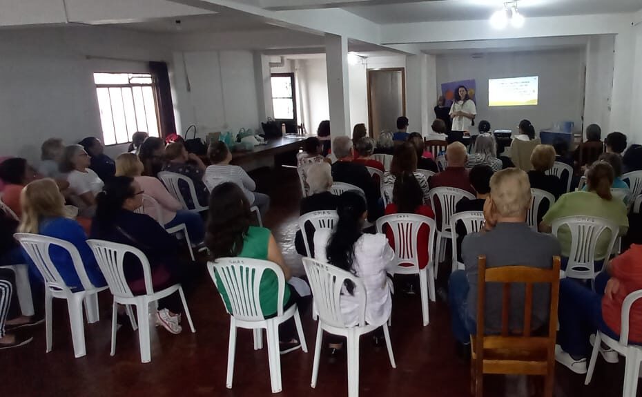 Secretaria de Assistência Social de General Carneiro promove dia de saúde e bem-estar para grupo da Melhor Idade.
