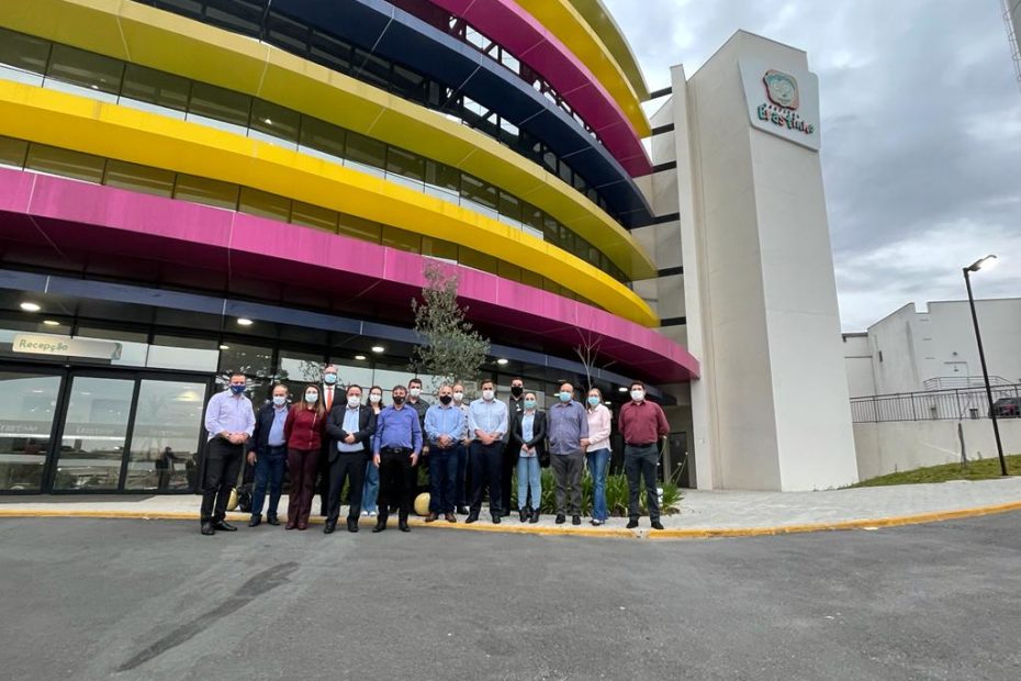 Parceria entre Hospital Erasto Gaertner e Amsulpar pode trazer extensão para tratamento oncológico em General Carneiro e região