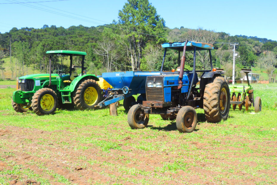 Associação Agro Santa Lídia recebe maquinários para melhorias na agricultura da comunidade.